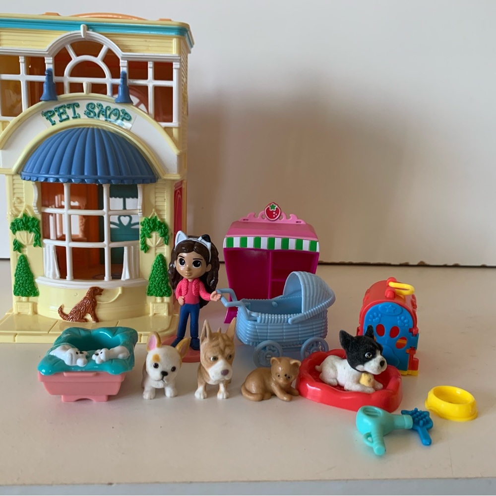 Fisher-Price SweetStreet pet shop place and Accessories